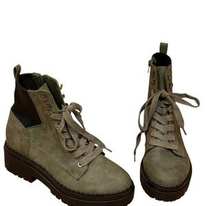 Indigo Road green boots Wilder size 8.5